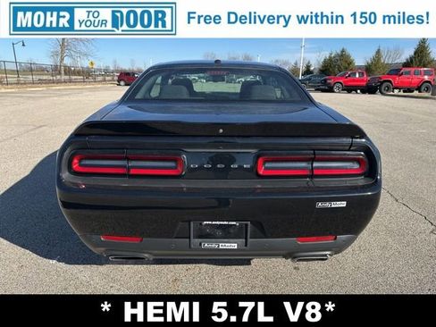 Used 2022 Dodge Challenger R/T image 6