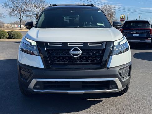 Used 2025 Nissan Pathfinder Rock Creek image 8