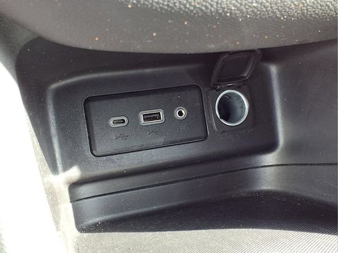 Used 2024 Chevrolet Equinox LT FWD image 13