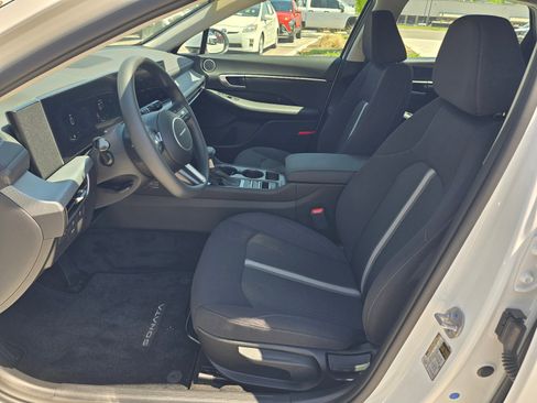 Certified 2026 Hyundai Sonata SE FWD image 11