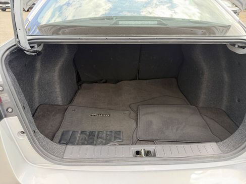 Used 2025 Nissan Versa SV FWD image 29