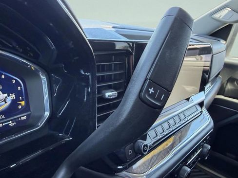 Used 2024 Chevrolet Silverado 2500 LTZ image 26