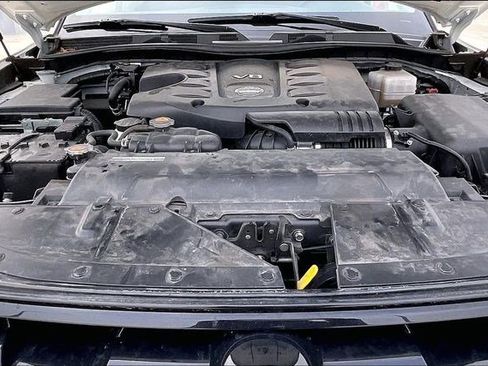 Used 2023 Nissan Armada SV image 11