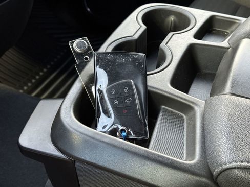 Used 2023 Chevrolet Silverado 1500 LT image 35