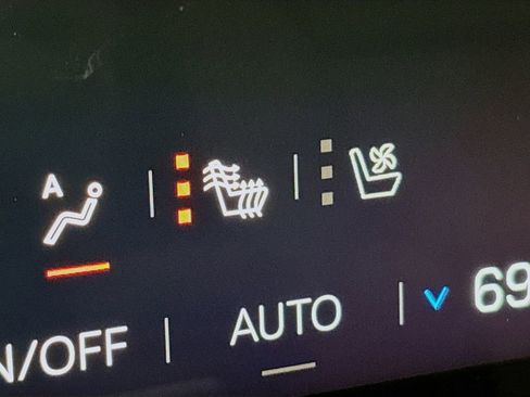 New 2026 GMC Yukon Denali w/ Sun & Power Step Package image 20