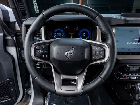 Used 2026 Ford Bronco Outer Banks image 18