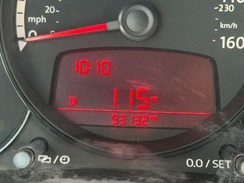 Used 2013 Volkswagen Beetle 2.5 FWD image 23
