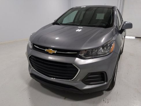 Used 2020 Chevrolet Trax LS w/ Tint and Cruise Package image 15