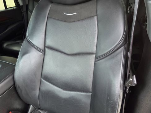 Used 2019 Cadillac Escalade 2WD image 13