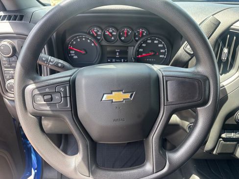 Used 2026 Chevrolet Silverado 1500 Custom AWD/4WD image 11