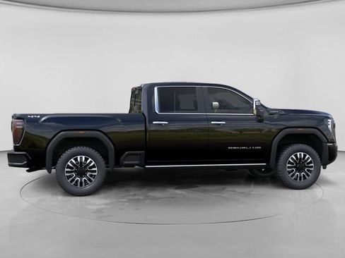 New 2026 GMC Sierra 2500 Denali Ultimate AWD/4WD image 5