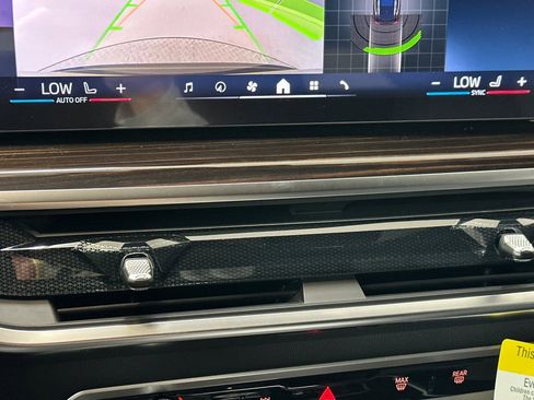 Used 2026 BMW X5 sDrive40i image 25