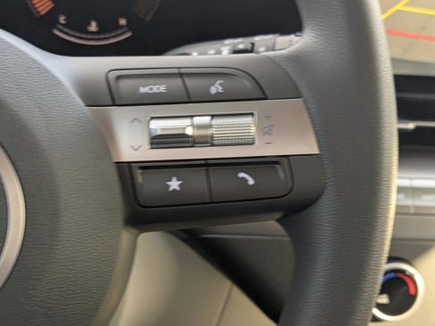 New 2026 Hyundai Kona SE FWD image 24