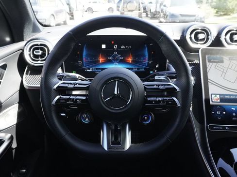 Used 2024 Mercedes-Benz GLC 43 AMG 4MATIC image 10