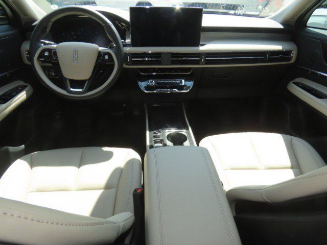Certified 2026 Lincoln Corsair Premiere FWD image 20