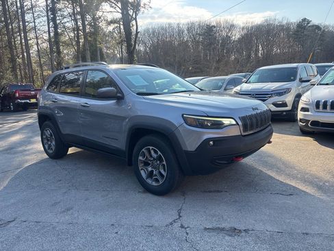Used 2020 Jeep Cherokee Trailhawk w/ Cold Weather Group AWD/4WD image 4