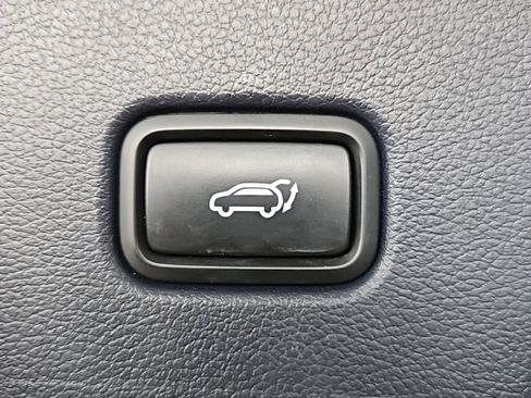 Used 2022 Hyundai Palisade Limited image 22