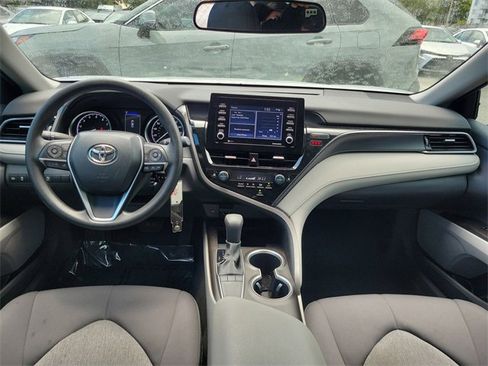 Used 2023 Toyota Camry LE image 9