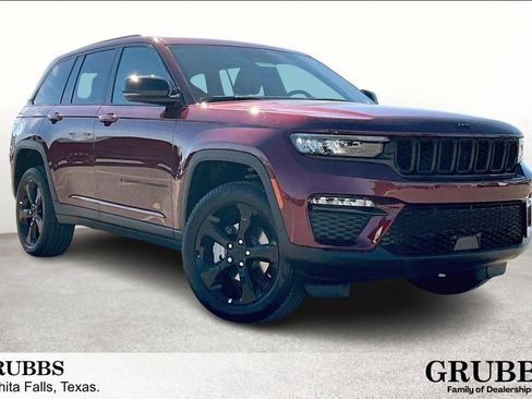 New 2025 Jeep Grand Cherokee Limited w/ Black Appearance Package image 1