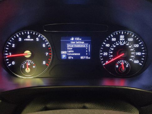 Used 2020 Kia Sorento S FWD image 23