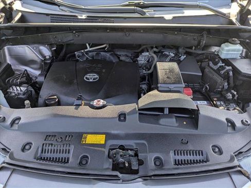 Used 2019 Toyota Highlander Limited Platinum AWD/4WD image 26