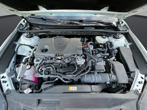 Used 2025 Toyota Camry SE FWD image 33