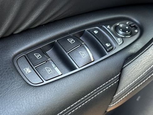 Used 2019 Nissan Armada SL w/ Premium Package image 21