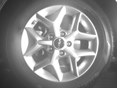Used 2025 Kia Soul LX w/ LX Technology Package FWD image 12
