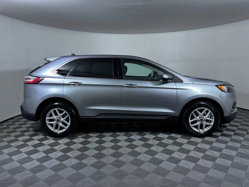 Used 2024 Ford Edge SEL AWD/4WD image 4