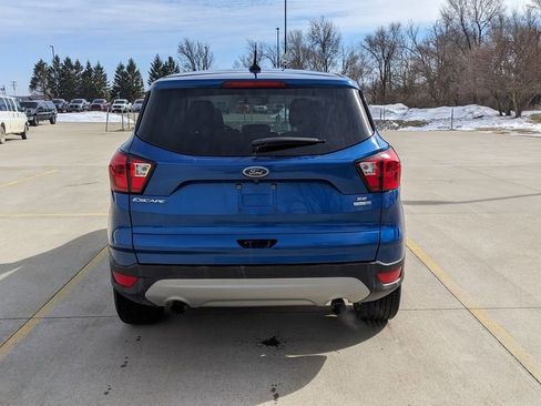 Used 2019 Ford Escape SE image 4