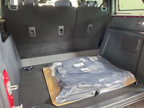 New 2025 Ford Bronco Heritage Edition image 25