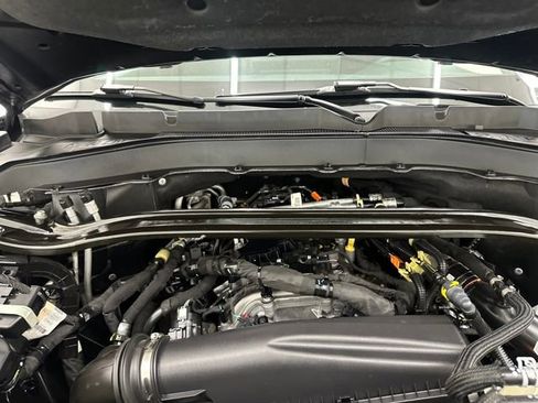 Certified 2025 Ford Explorer ST-Line w/ ST-Line Street Pack image 37