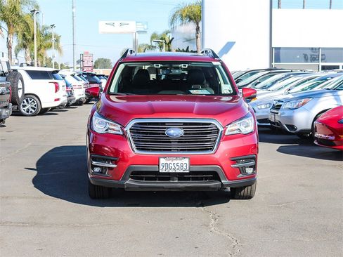 Used 2022 Subaru Ascent Limited w/ Technology Package image 2