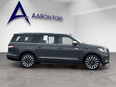 Used 2022 Lincoln Navigator L Black Label AWD/4WD image 7