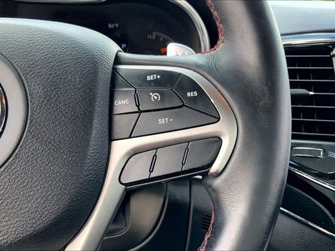 Used 2019 Jeep Grand Cherokee Trailhawk AWD/4WD image 24