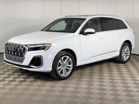 Used 2025 Audi Q7 3.0T Premium Plus AWD/4WD image 12