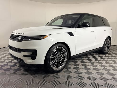 Used 2023 Land Rover Range Rover Sport SE image 1
