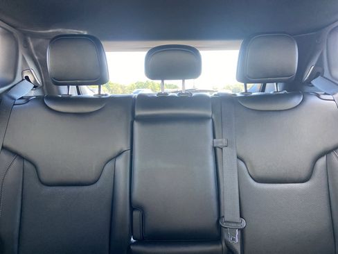 Certified 2022 Jeep Compass Limited image 27
