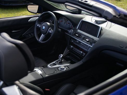 Used 2013 BMW M6 Convertible RWD image 45