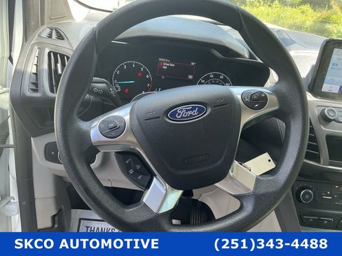 Used 2022 Ford Transit Connect XLT FWD image 18