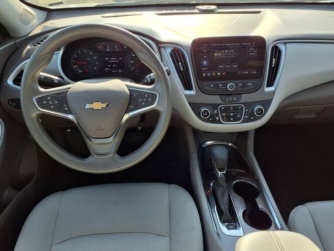 Used 2024 Chevrolet Malibu LT FWD image 12