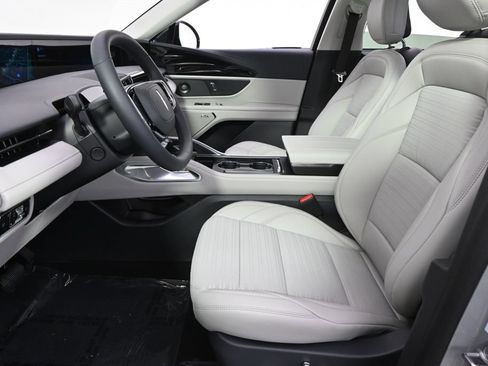 New 2026 Lincoln Nautilus Reserve w/ Jet Appearance Package AWD/4WD image 13