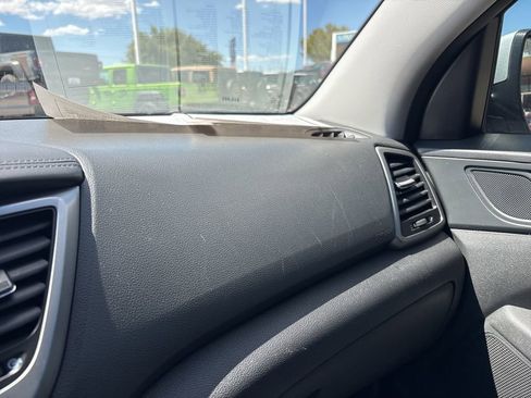 Used 2018 Hyundai Tucson Limited image 35