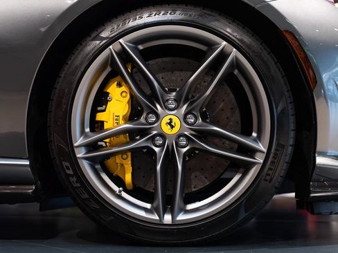 Certified 2023 Ferrari 812 GTS RWD image 16