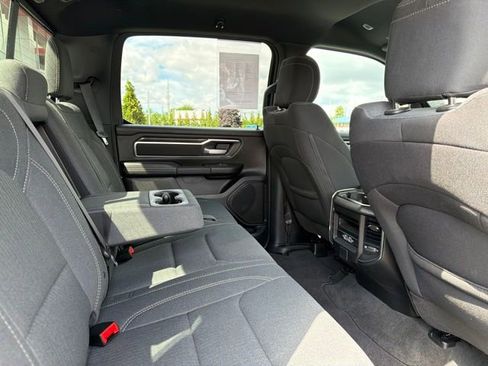 Used 2024 RAM 1500 Big Horn AWD/4WD image 38