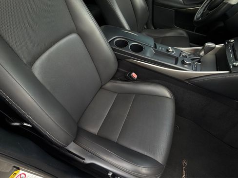 Used 2015 Lexus IS 250 RWD image 21