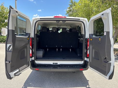 Used 2024 Ford Transit 350 XLT RWD image 10