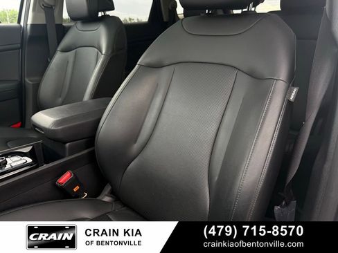 Certified 2025 Kia Sportage EX w/ Premium Package image 24