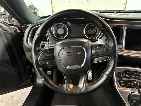 Used 2021 Dodge Challenger R/T Scat Pack RWD image 17