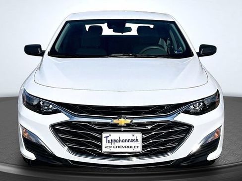 Used 2023 Chevrolet Malibu LS FWD image 2